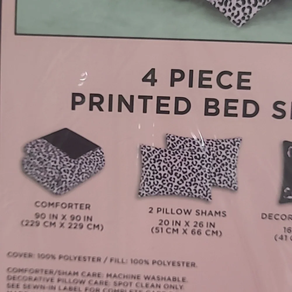 Juicy Couture Leopard Print Comforter Set - Queen